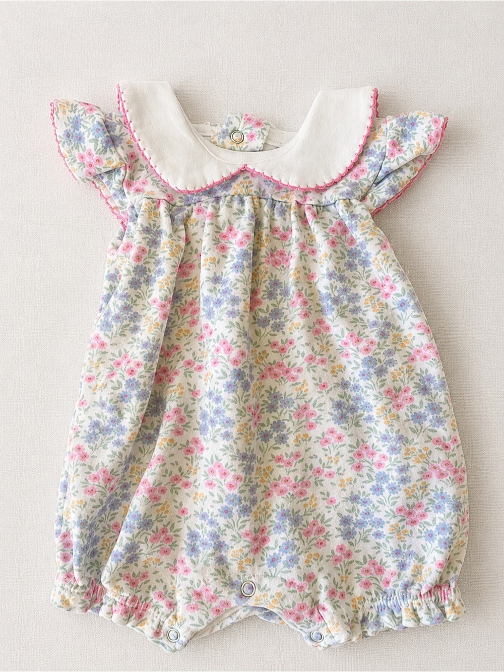 TRES beau et belle Floral Baby Romper Onesie - White with Pink & Pastel Flowers